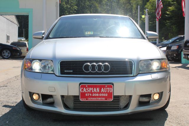 Audi A4 2004 photo 3