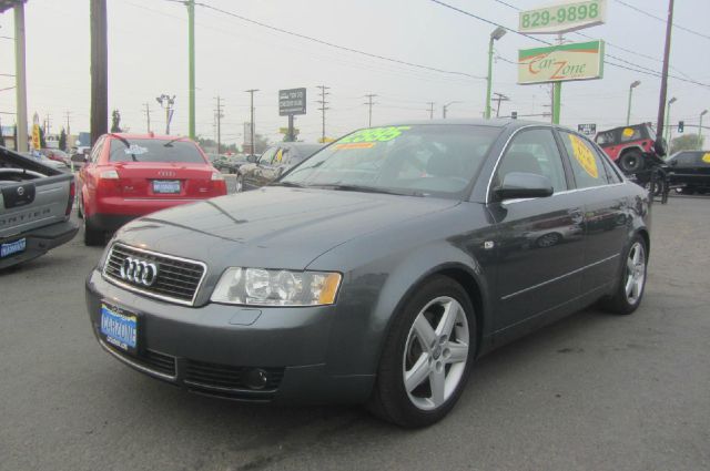 Audi A4 CREW CAB 4X4 Lswow 1495 Sedan