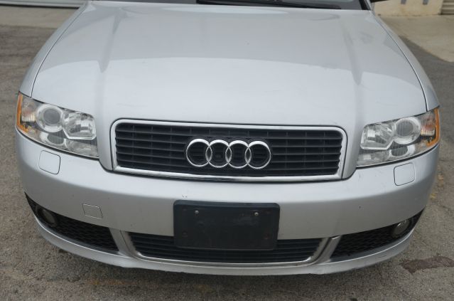 Audi A4 2004 photo 3