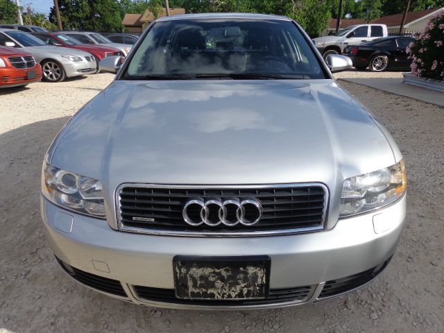 Audi A4 2004 photo 25