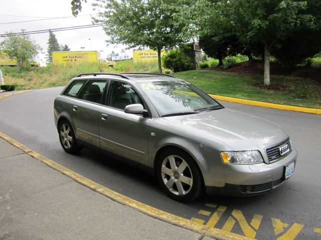 Audi A4 2004 photo 4