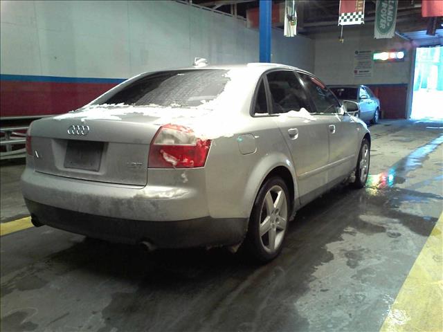 Audi A4 2004 photo 1