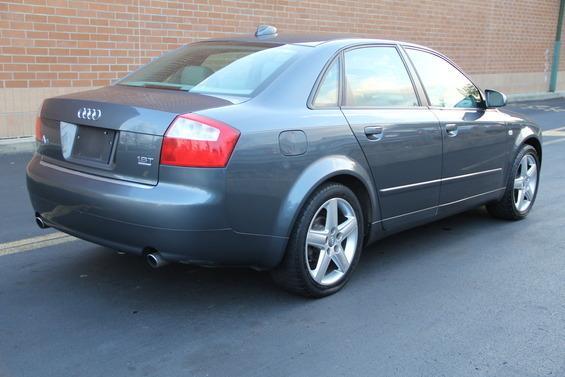 Audi A4 2004 photo 1