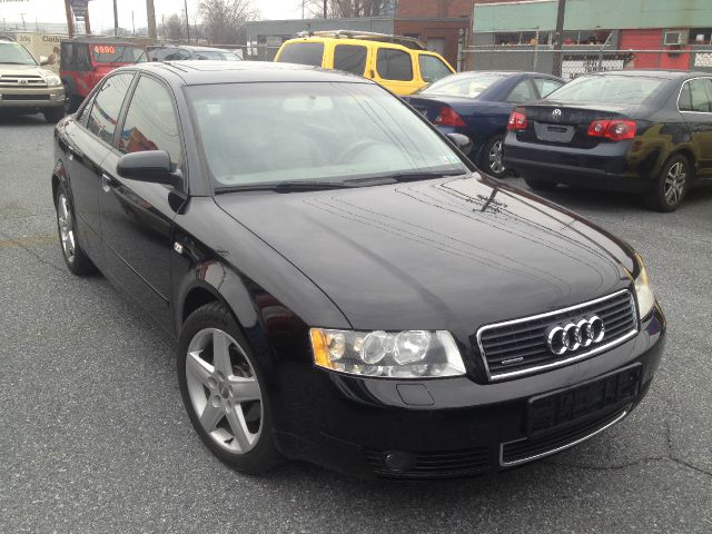 Audi A4 2004 photo 4