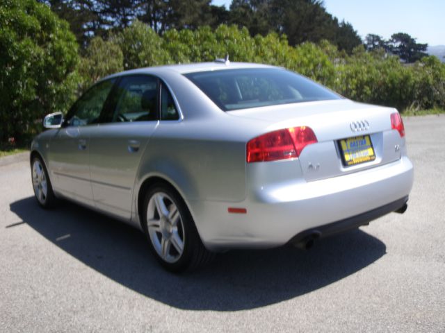 Audi A4 2005 photo 25