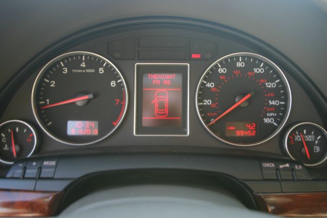 Audi A4 2005 photo 2