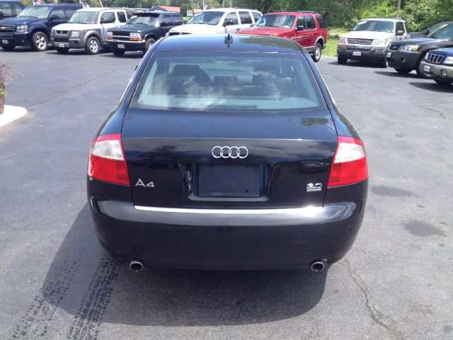 Audi A4 2005 photo 10