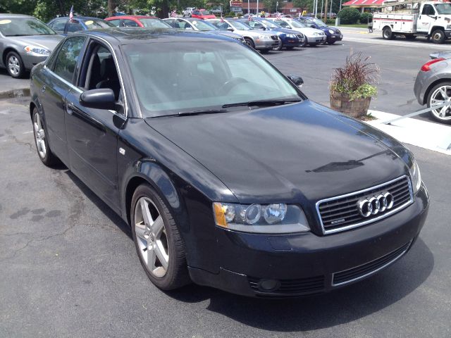 Audi A4 2005 photo 14