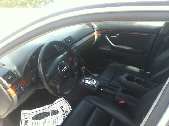 Audi A4 2005 photo 1