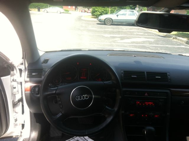 Audi A4 2005 photo 3