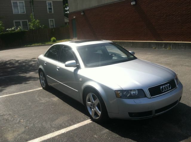 Audi A4 2005 photo 8