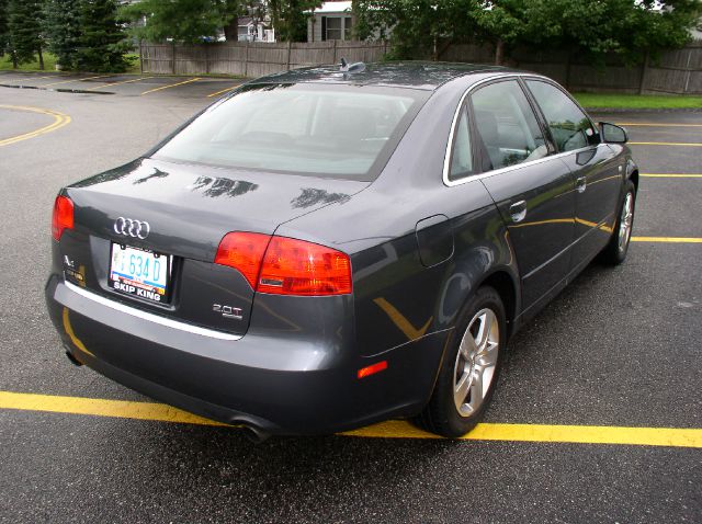 Audi A4 2005 photo 1