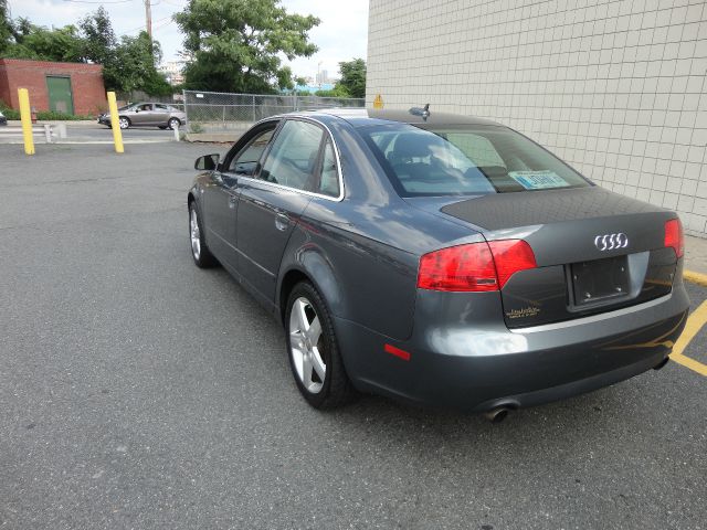 Audi A4 2005 photo 1