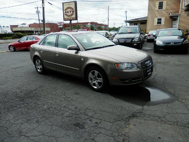 Audi A4 2005 photo 1