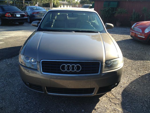 Audi A4 2005 photo 2