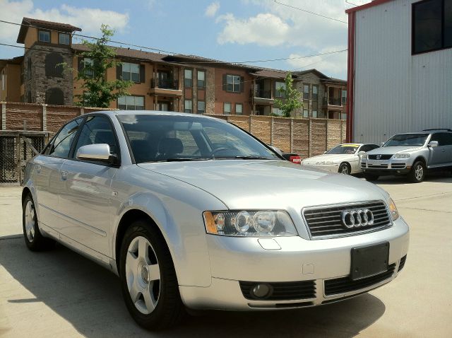 Audi A4 2005 photo 1