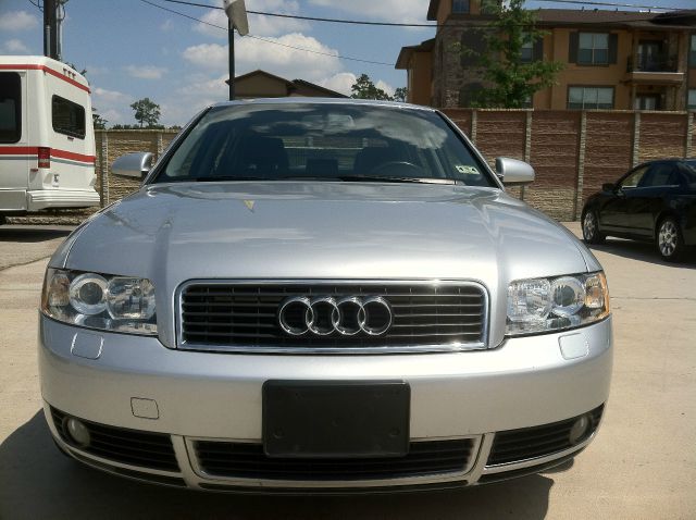 Audi A4 2005 photo 23