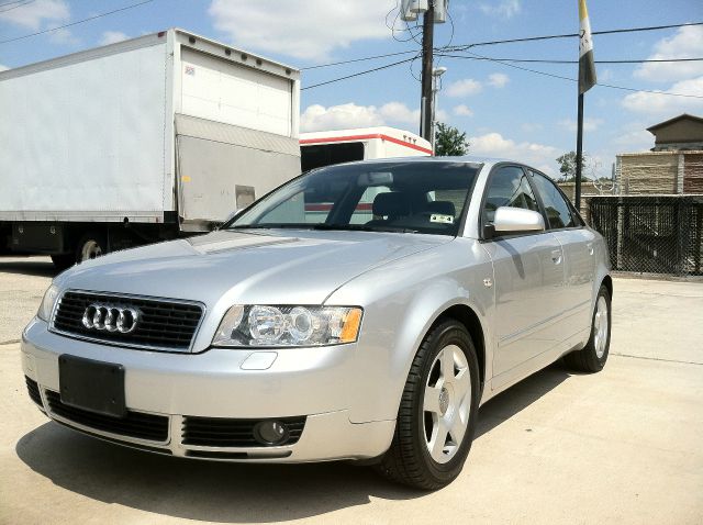 Audi A4 2005 photo 24