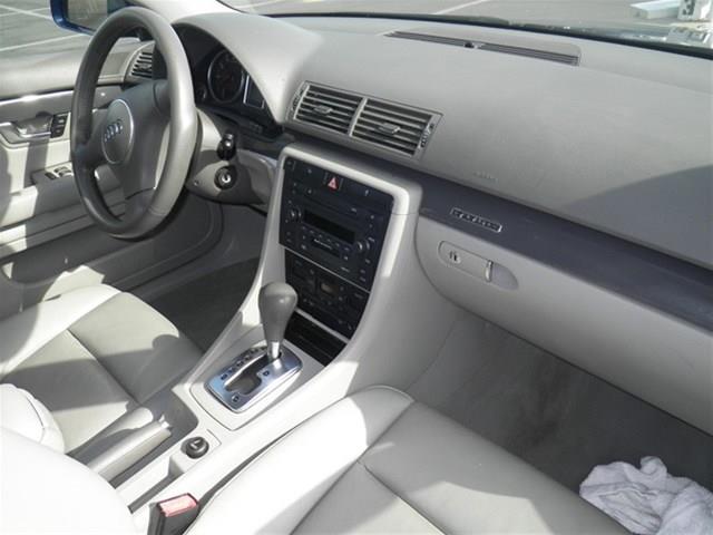 Audi A4 2005 photo 2