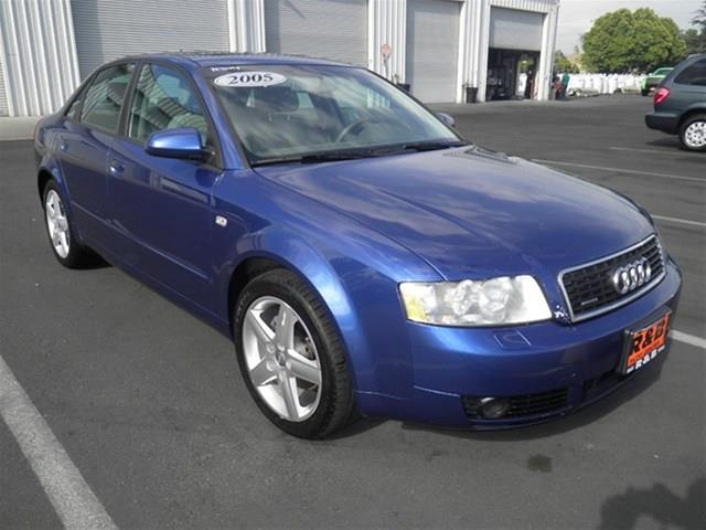 Audi A4 2005 photo 4