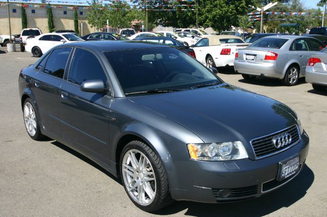 Audi A4 2005 photo 4