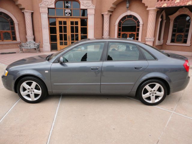 Audi A4 2005 photo 4