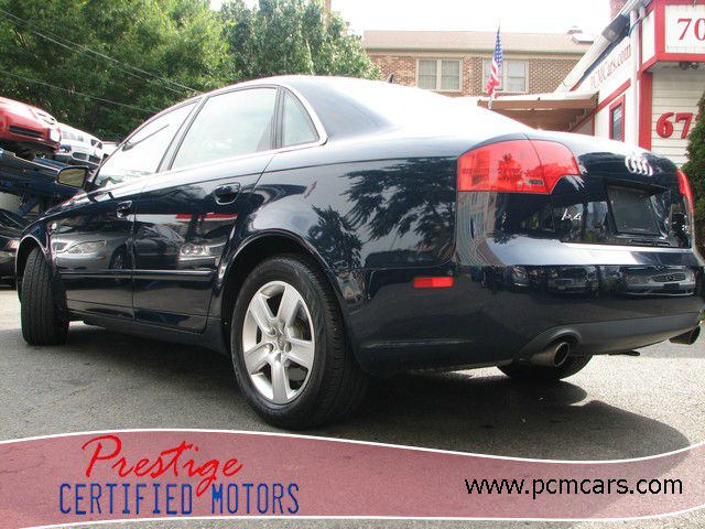 Audi A4 2005 photo 1