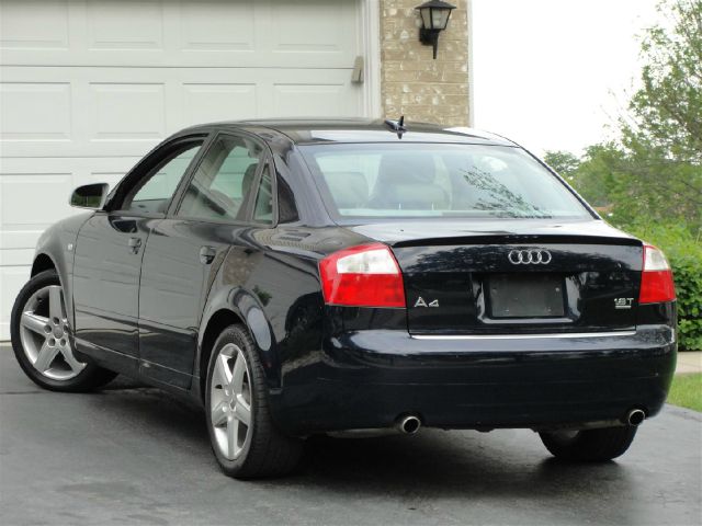 Audi A4 2005 photo 14