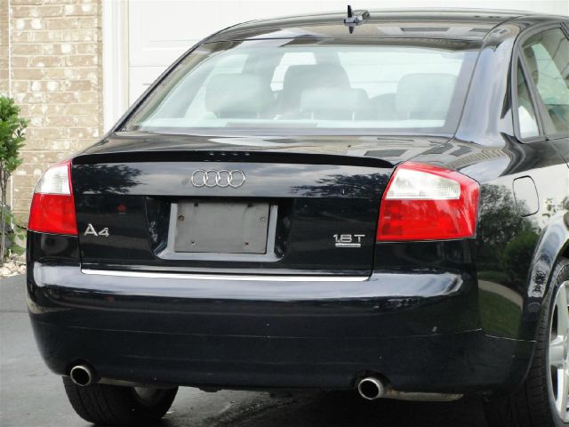 Audi A4 2005 photo 38