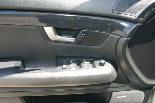 Audi A4 2005 photo 11