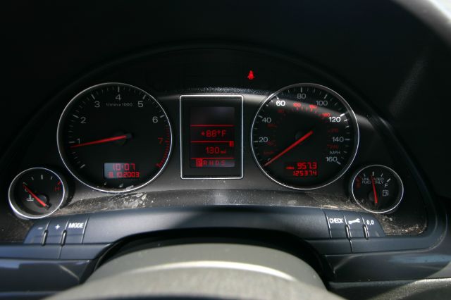 Audi A4 2005 photo 13