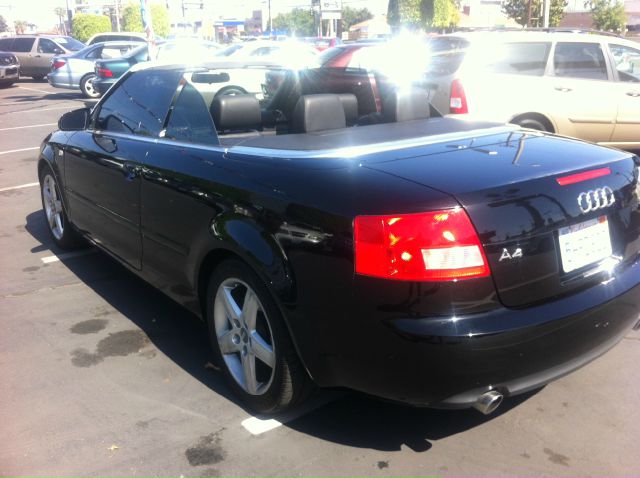 Audi A4 2005 photo 2