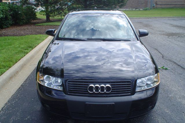 Audi A4 EXT CAB Sedan