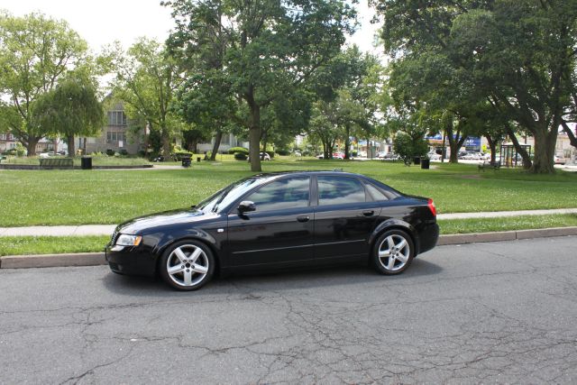 Audi A4 2005 photo 15