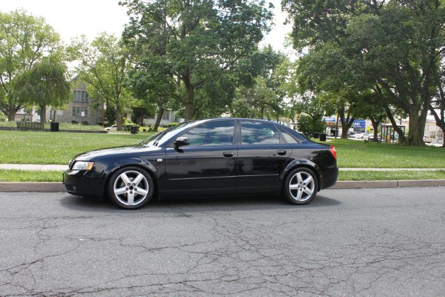 Audi A4 2005 photo 19