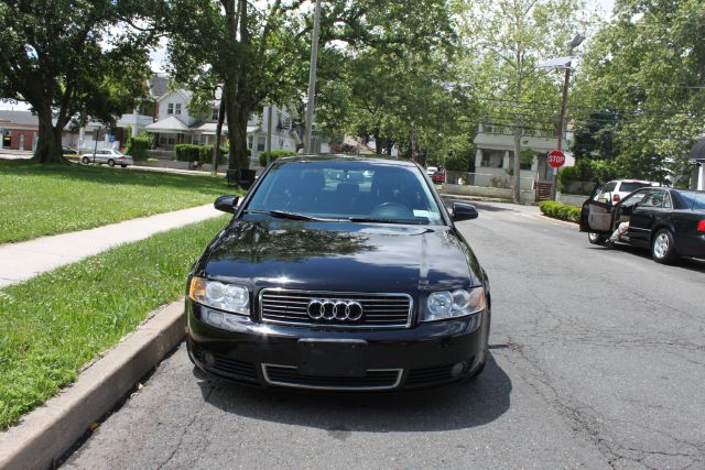 Audi A4 2005 photo 22