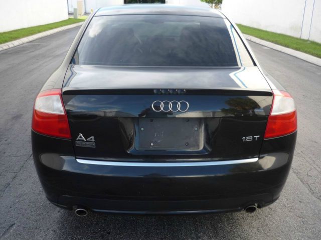 Audi A4 2005 photo 4