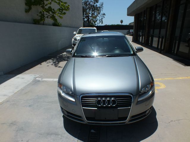 Audi A4 2005 photo 1