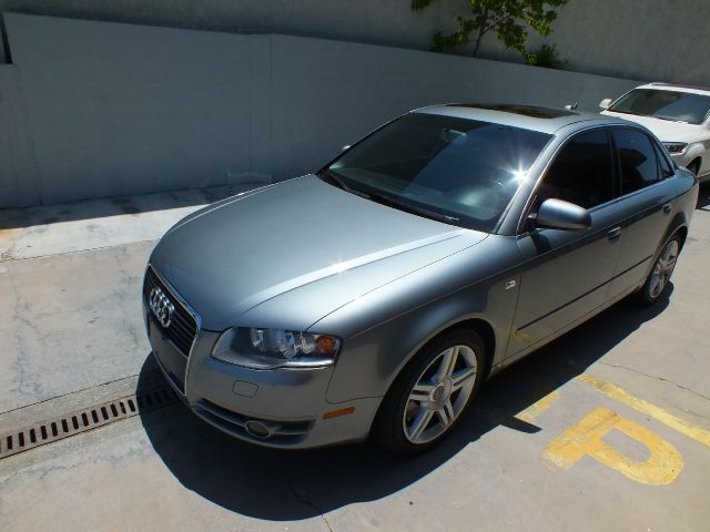 Audi A4 2005 photo 4