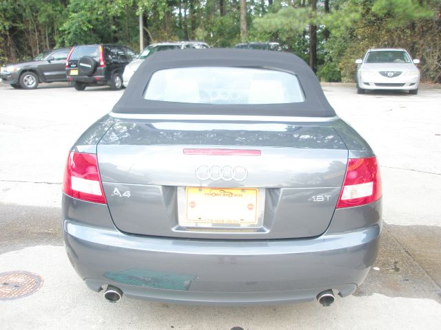 Audi A4 2005 photo 2