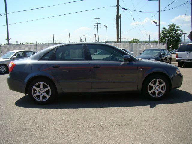 Audi A4 2005 photo 4