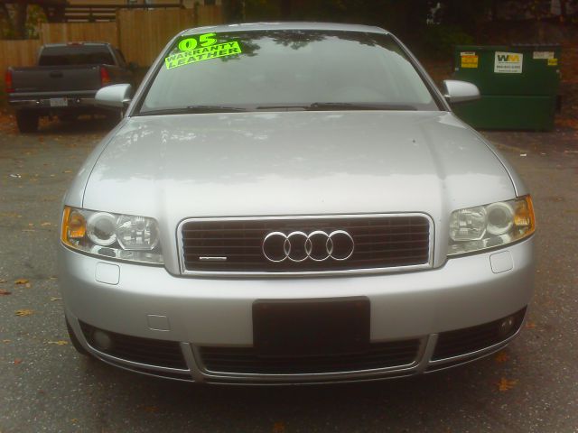 Audi A4 2005 photo 4