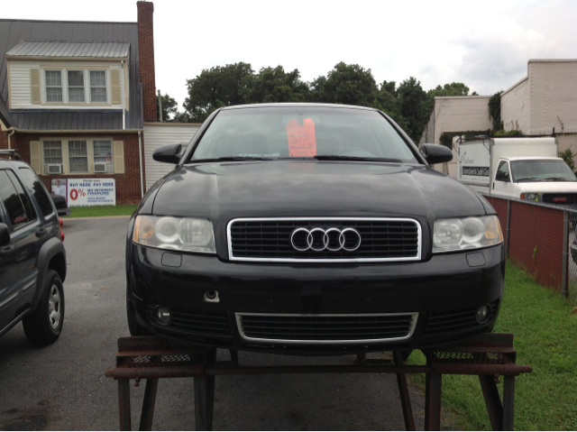 Audi A4 2005 photo 2