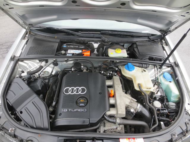 Audi A4 2005 photo 13