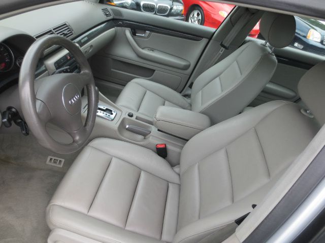 Audi A4 2005 photo 18