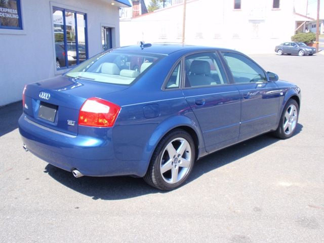 Audi A4 EXT CAB Sedan