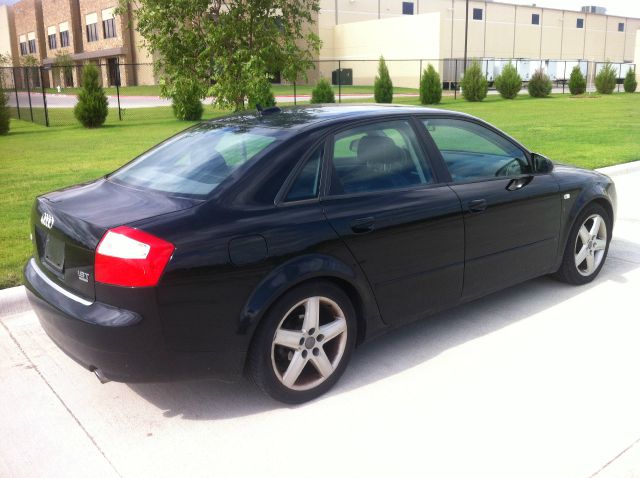 Audi A4 2005 photo 4