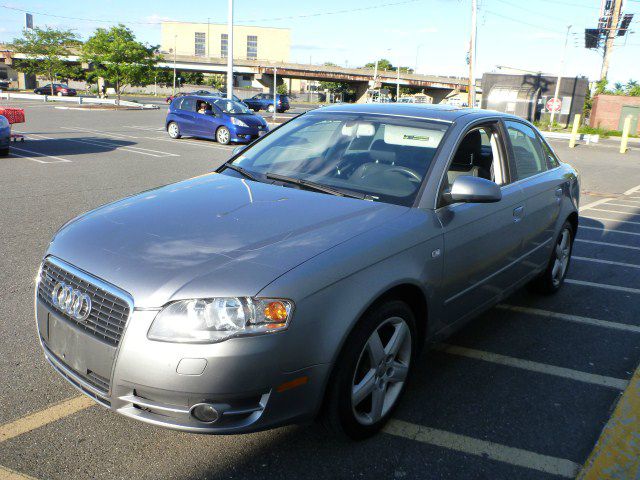 Audi A4 2005 photo 4