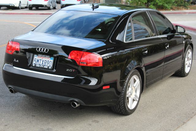 Audi A4 2005 photo 4