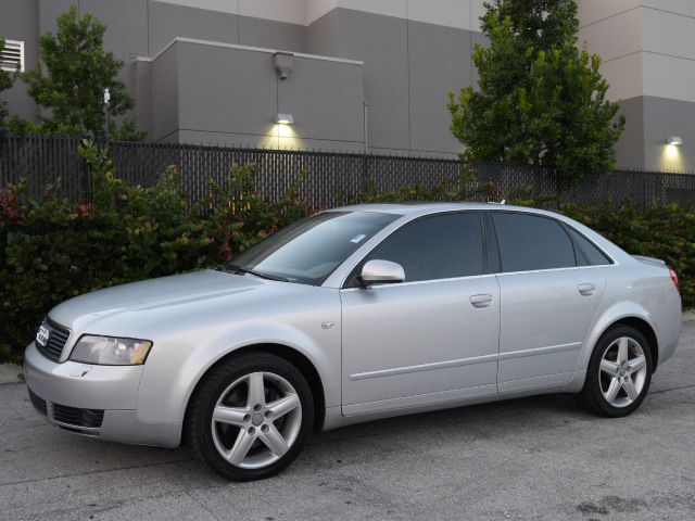 Audi A4 CREW CAB 4X4 Lswow 1495 Sedan